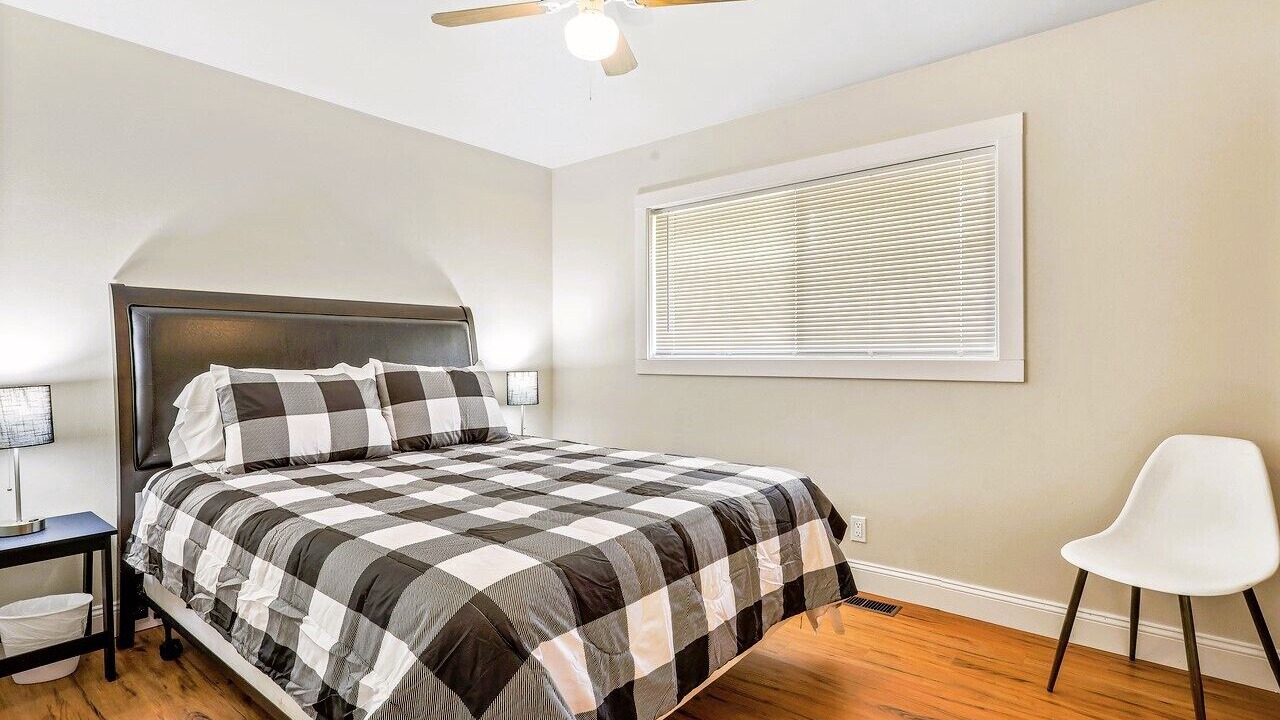 Photo of Others in Bull Mountain