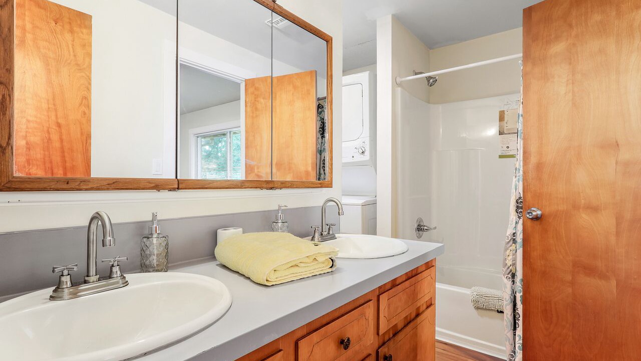 Photo of Others in Bull Mountain