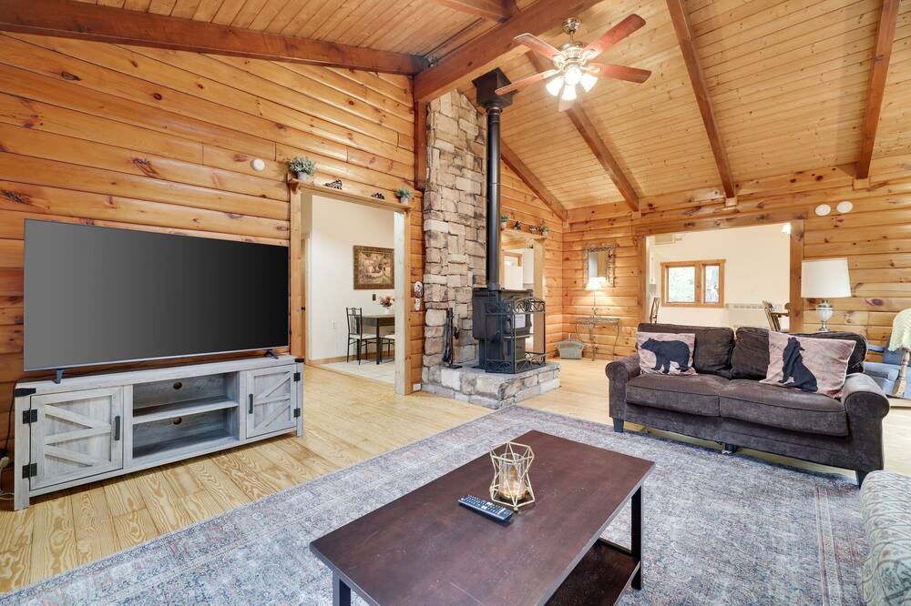 Photo of Livingroom in Mount Pocono