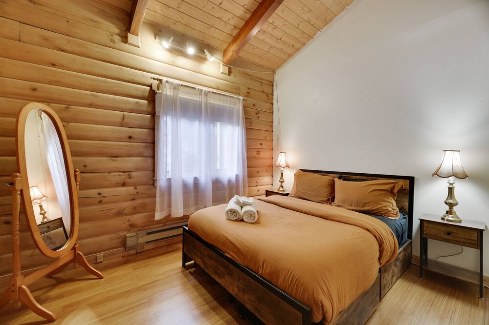 Photo of Bedroom in Mount Pocono