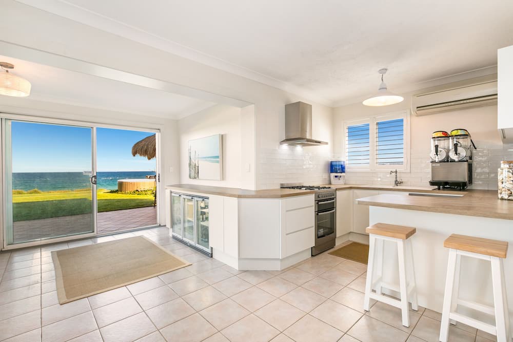 Photo of Kitchen in Narrabeen