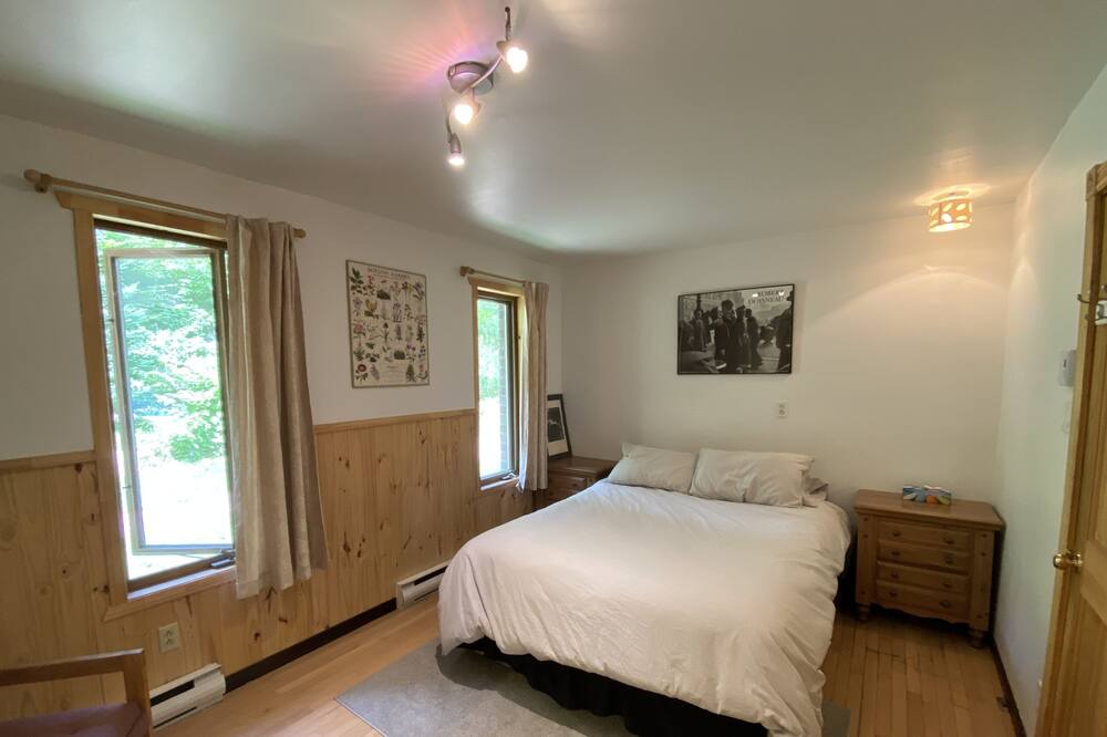 Photo of Bedroom in Amherst