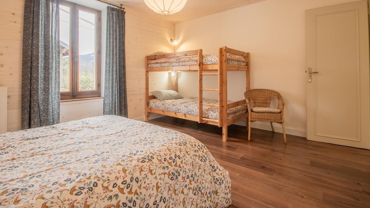 Photo of Others in Mercury