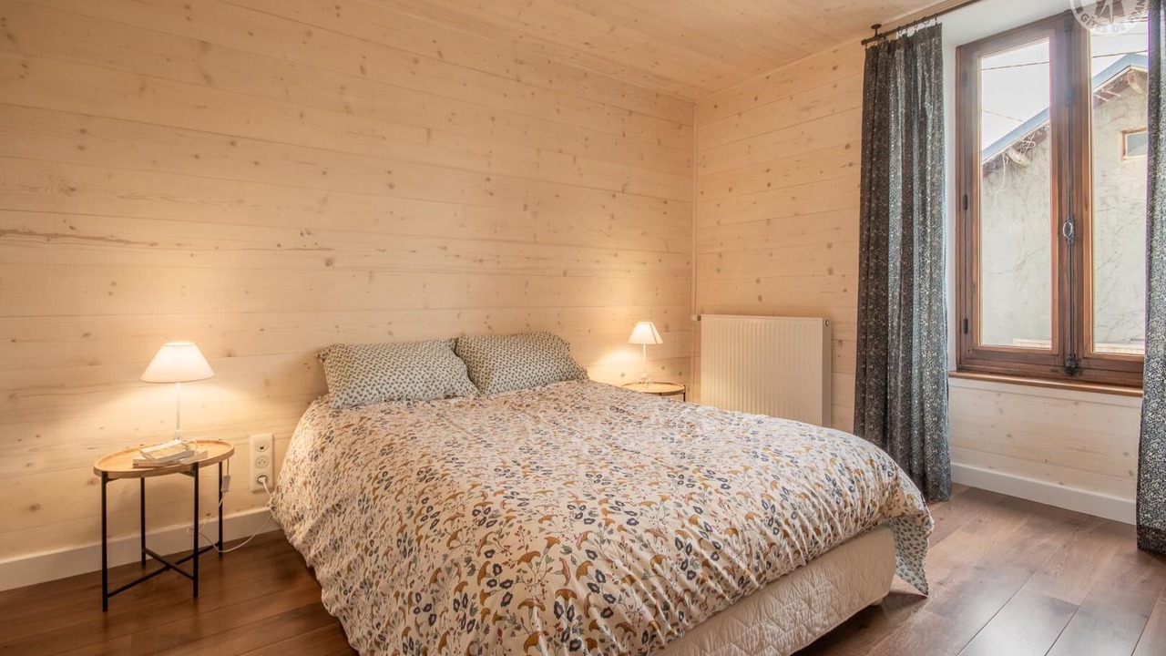 Photo of Others in Mercury