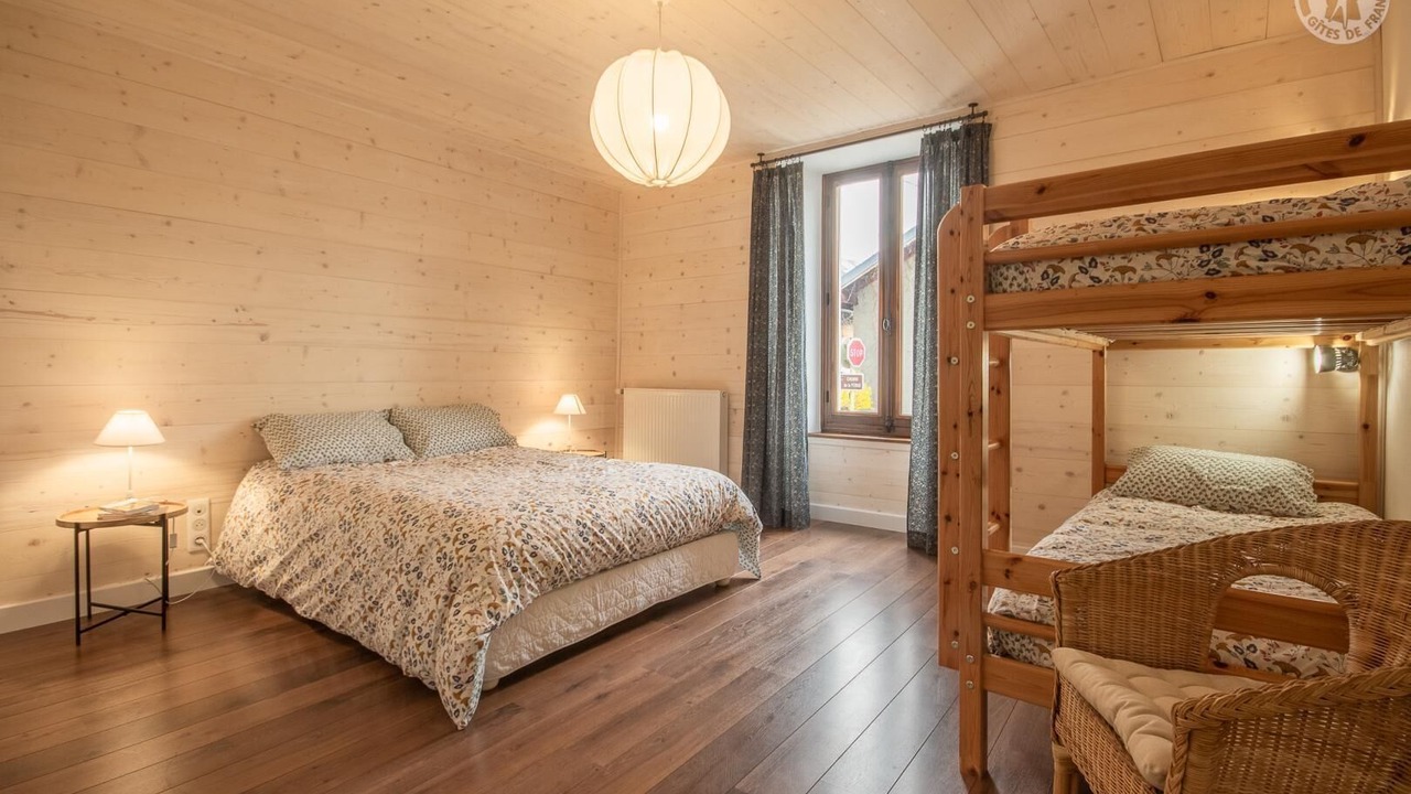 Photo of Others in Mercury