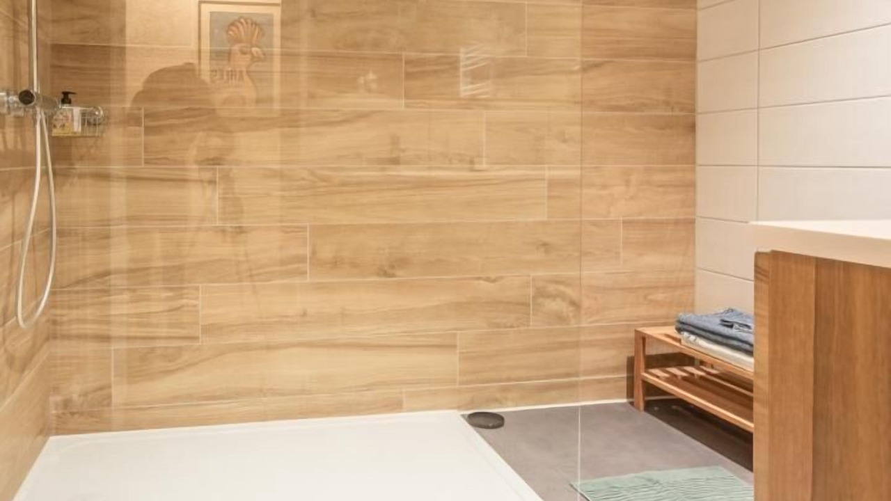 Photo of Others in Mercury