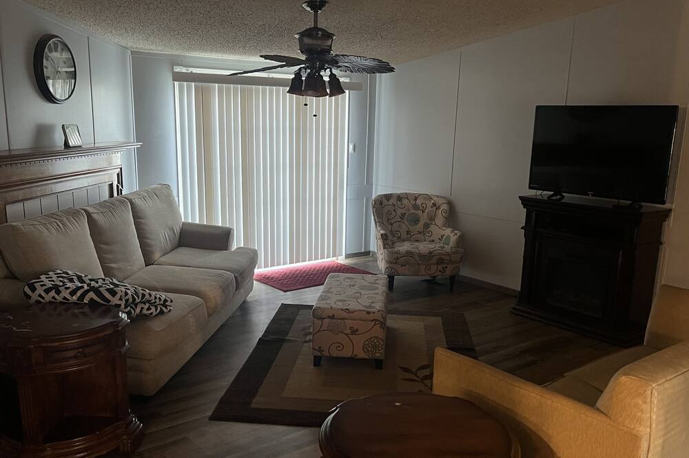 Photo of Livingroom in Waynesville