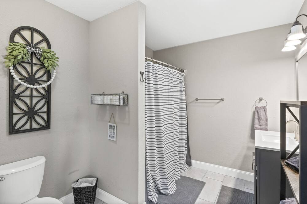 Photo of Bathroom in Lodi