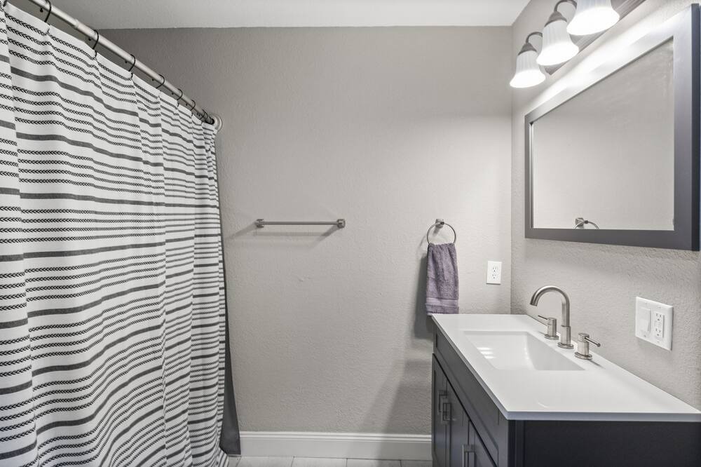 Photo of Bathroom in Lodi