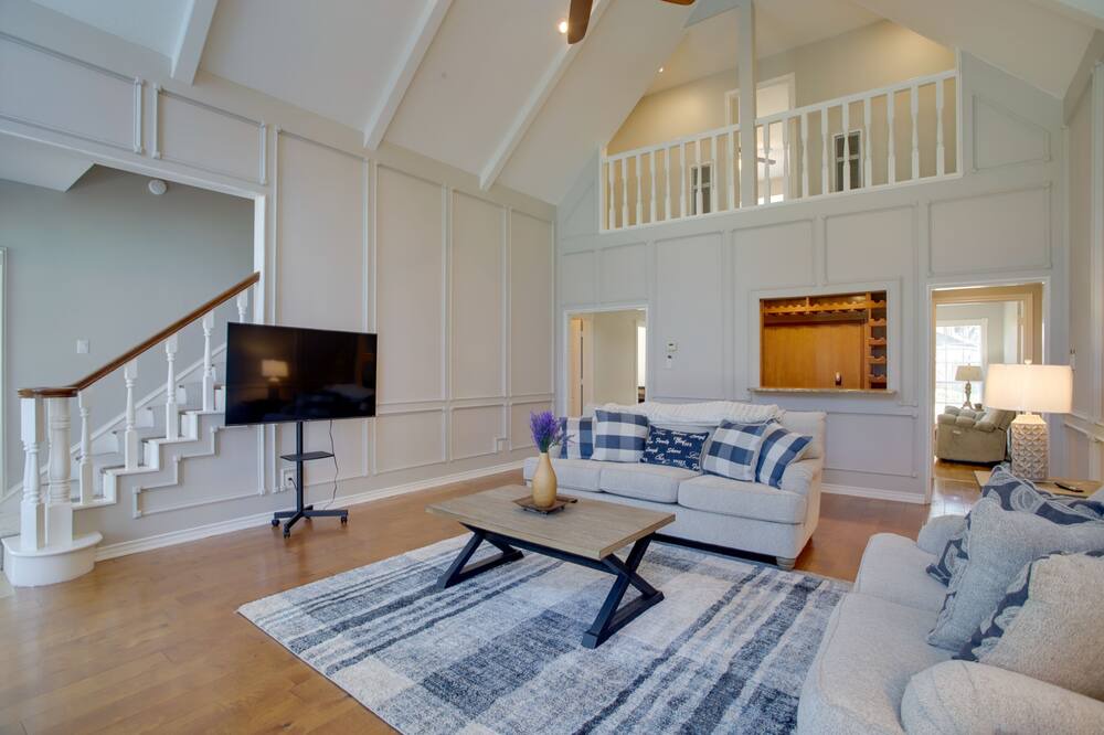 Photo of Livingroom in Memorial Northwest