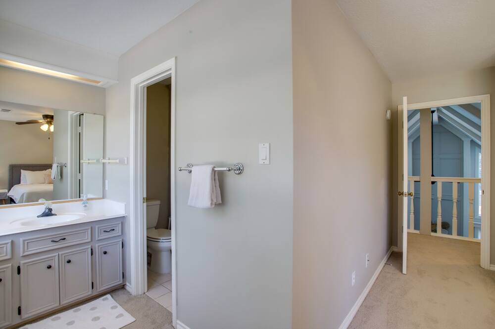 Photo of Bathroom in Memorial Northwest