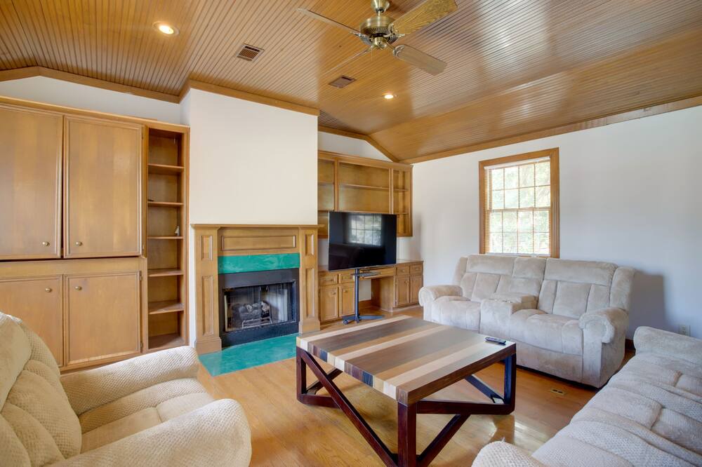Photo of Bedroom in Memorial Northwest