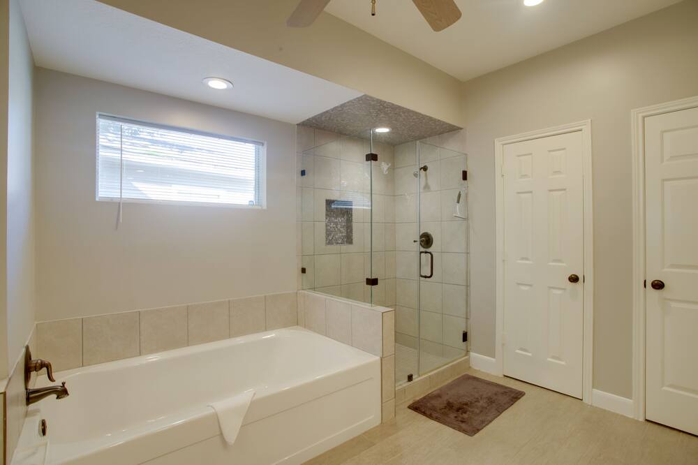 Photo of Bathroom in Memorial Northwest
