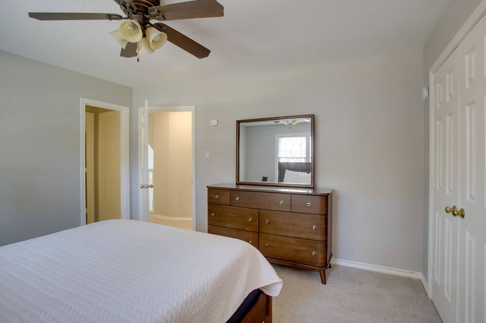 Photo of Bedroom in Memorial Northwest