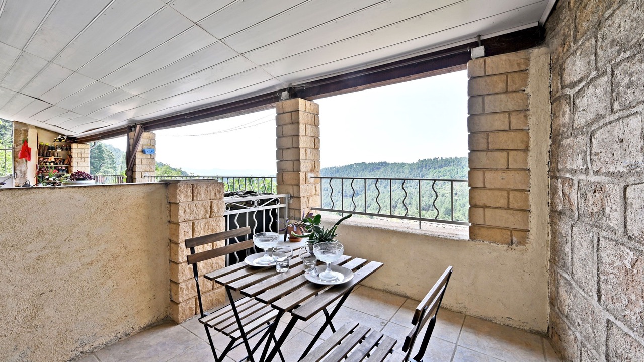Photo of Outdoor in Ribes