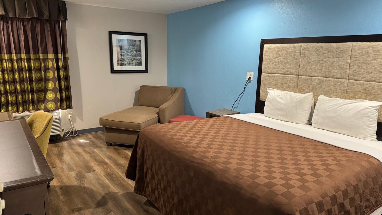 Photo of Bedroom in Baker