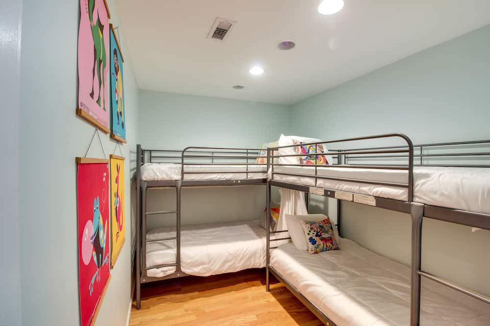 Photo of Bedroom in La Cygne