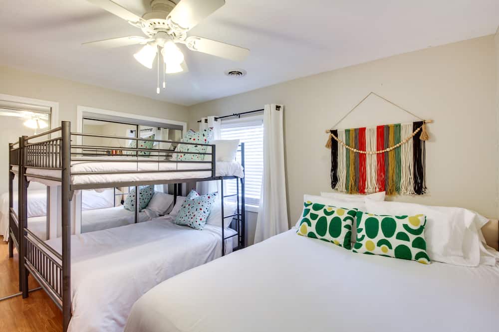 Photo of Bedroom in La Cygne