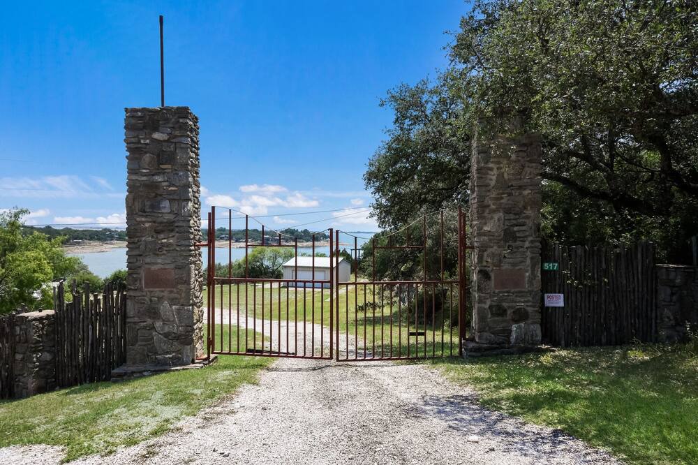 Photo of Outdoor in Burnet