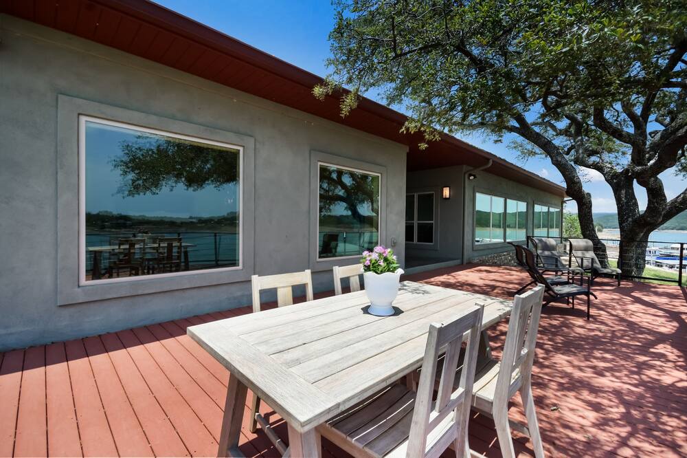 Photo of Outdoor in Burnet
