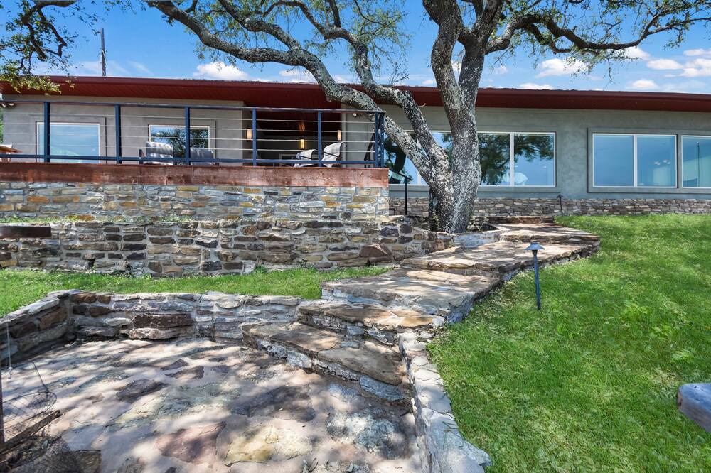 Photo of Outdoor in Burnet