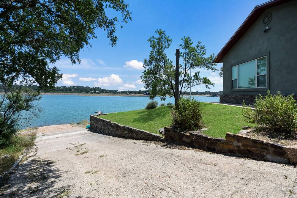 Photo of Outdoor in Burnet