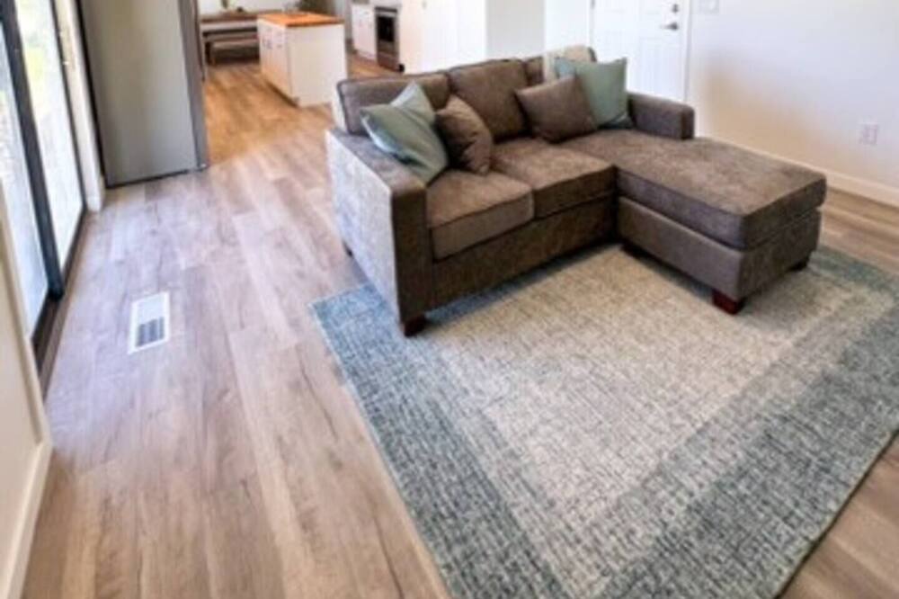 Photo of Livingroom in Canyon County