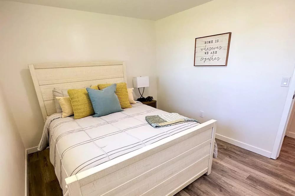 Photo of Bedroom in Canyon County