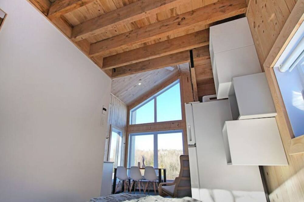 Photo of Bedroom in Sainte-Marguerite-du-Lac-Masson