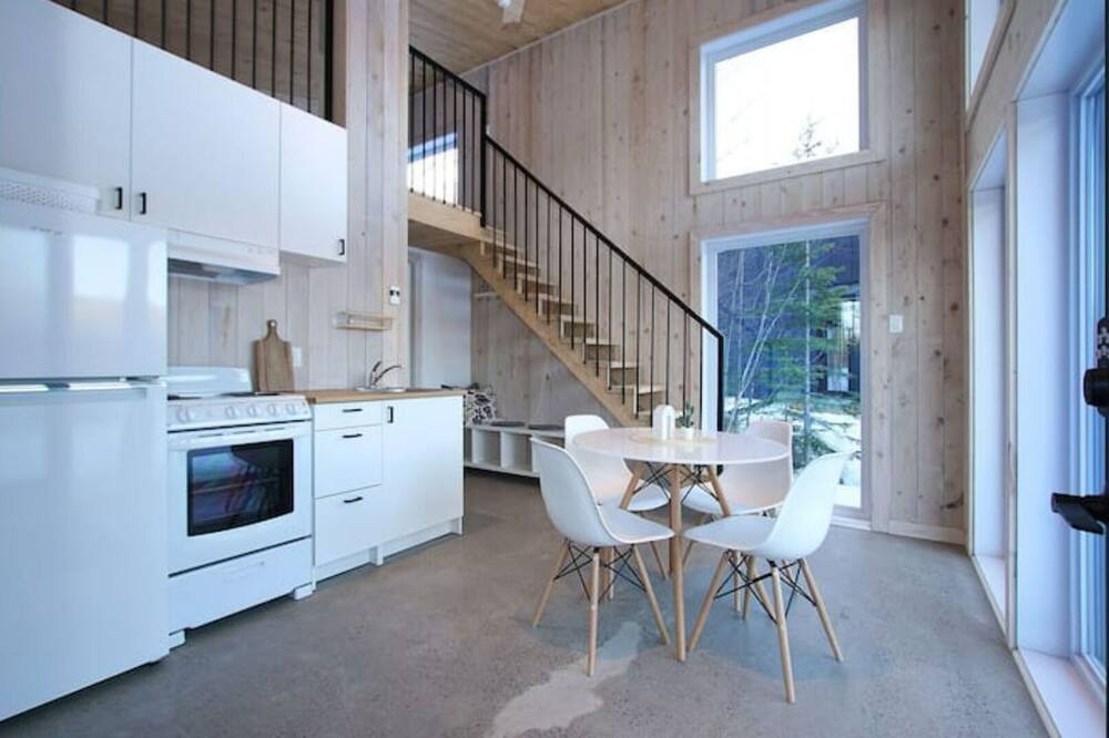 Photo of Kitchen in Sainte-Marguerite-du-Lac-Masson