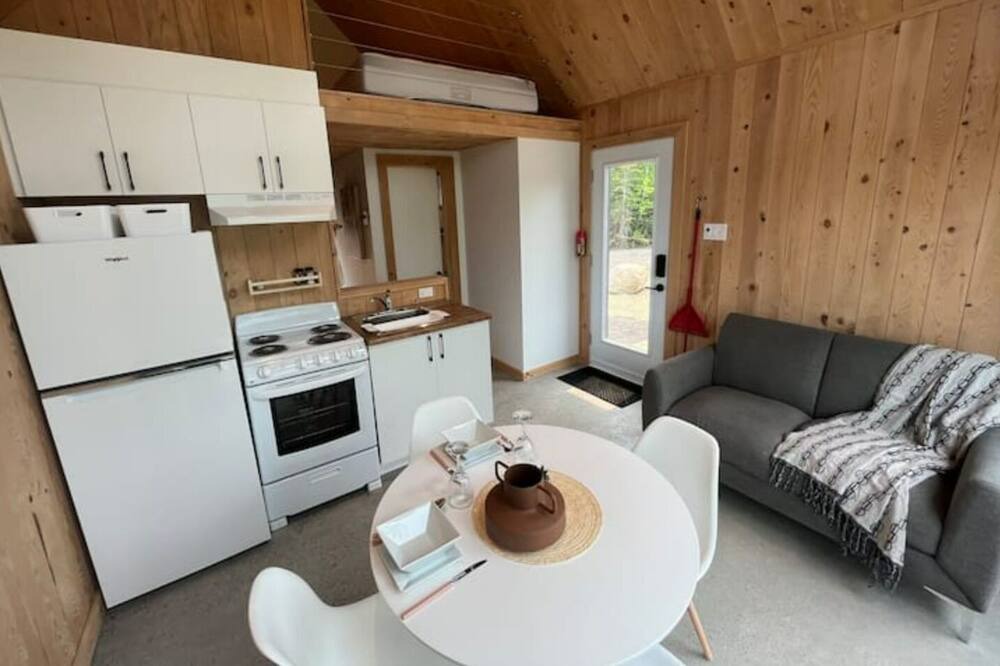 Photo of Kitchen in Sainte-Marguerite-du-Lac-Masson