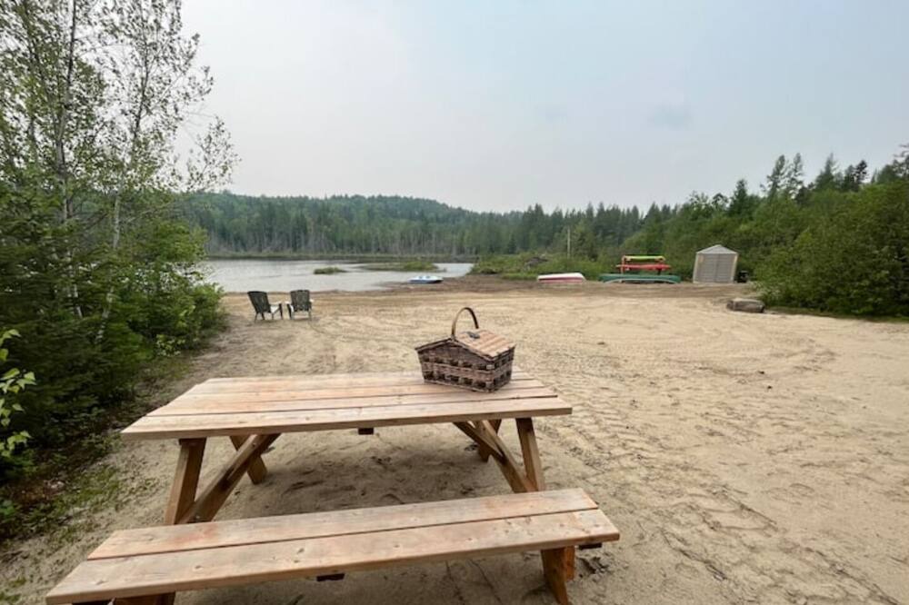 Photo of Outdoor in Sainte-Marguerite-du-Lac-Masson