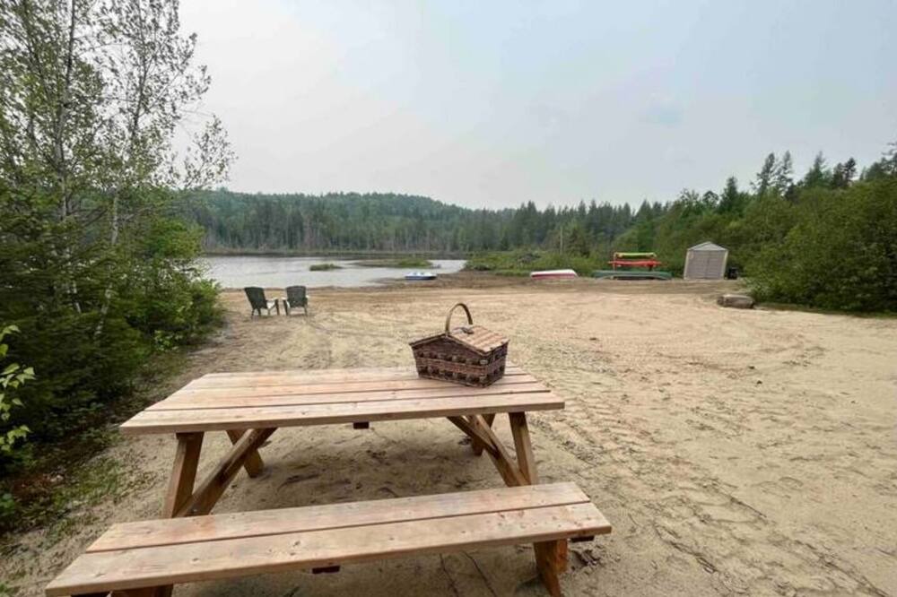 Photo of Outdoor in Sainte-Marguerite-du-Lac-Masson