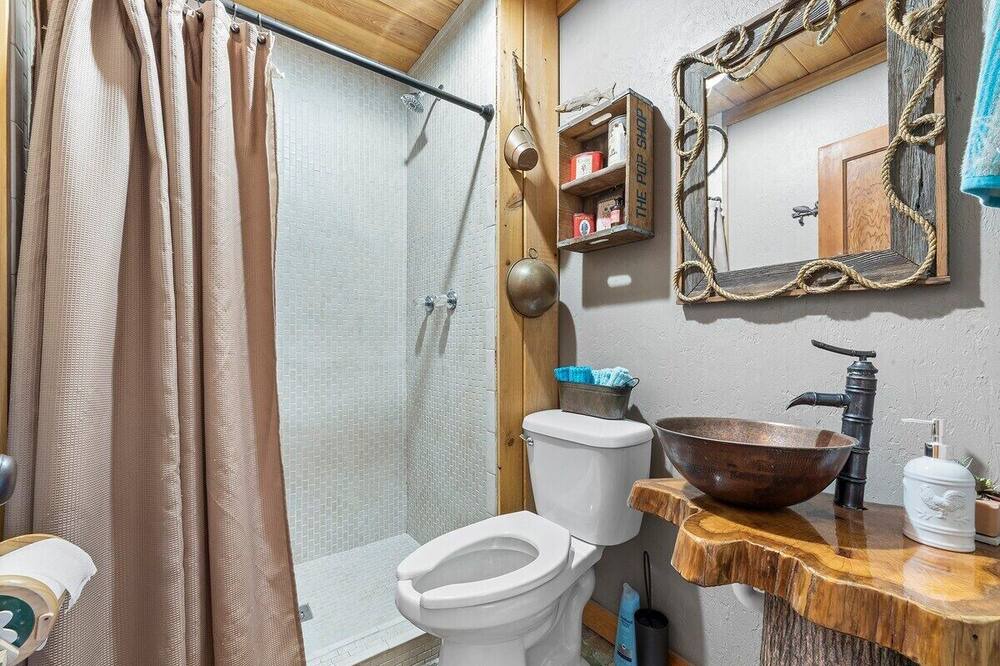 Photo of Bathroom in Old Town