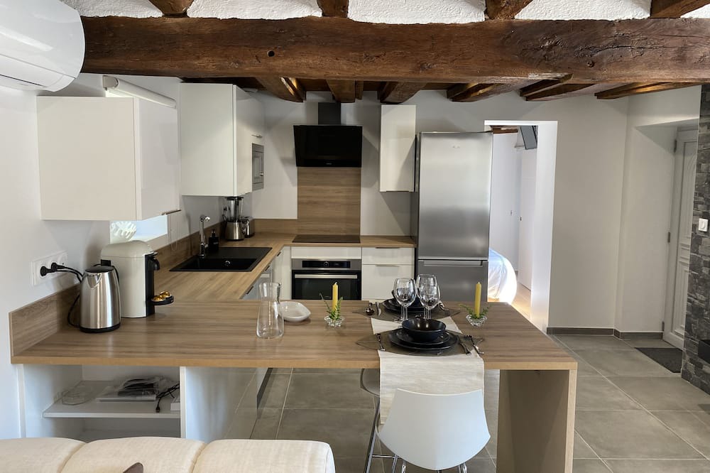 Photo of Kitchen in Checy
