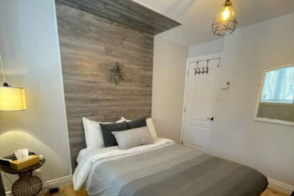 Photo of Bedroom in Chertsey
