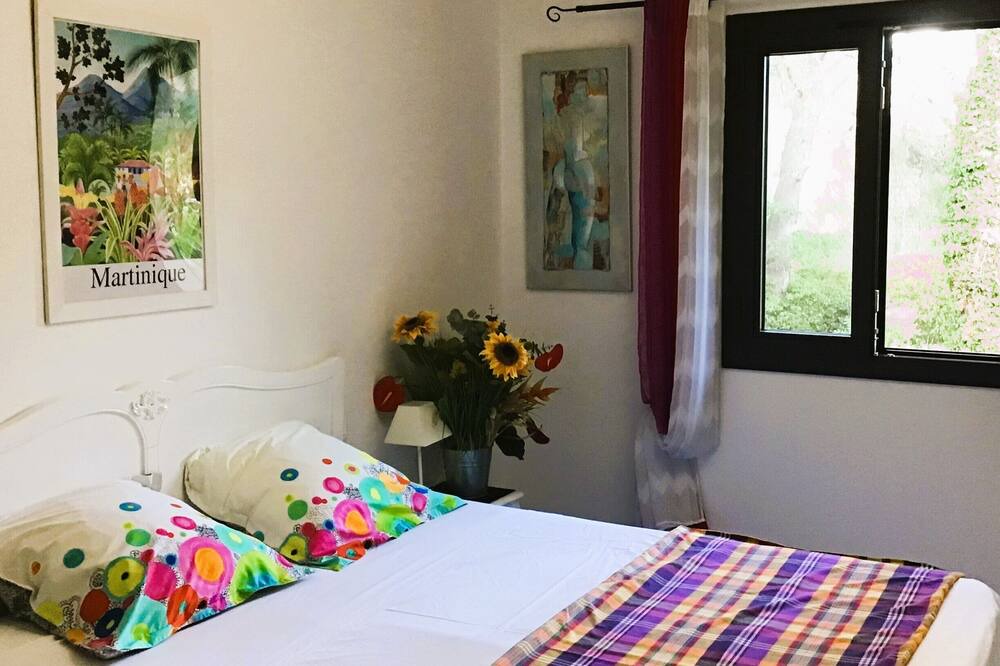 Photo of Bedroom in Peypin