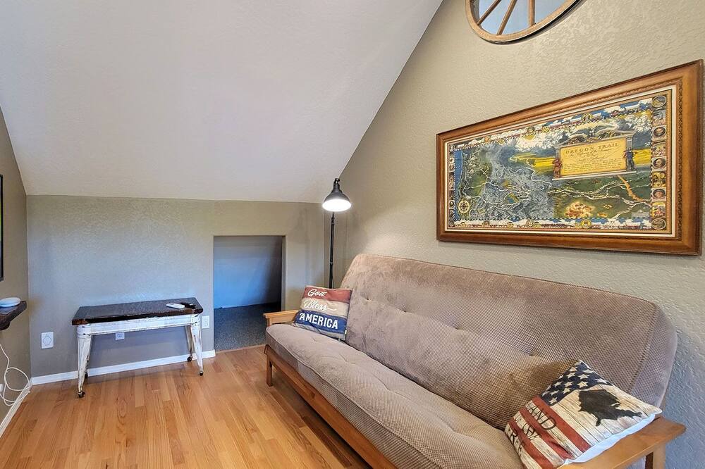 Photo of Livingroom in Grants Pass