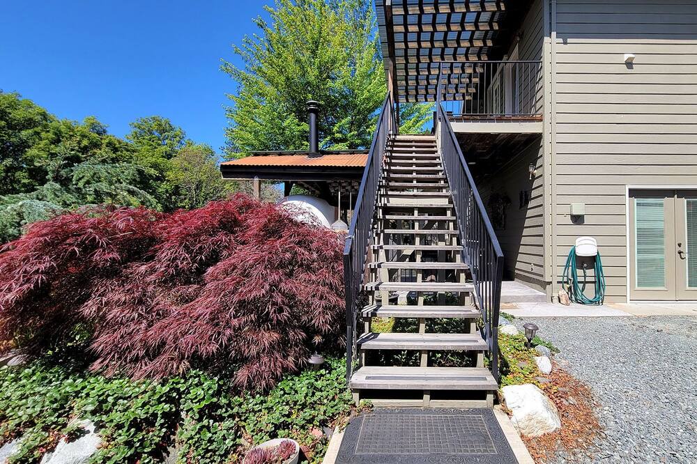 Photo of Others in Grants Pass