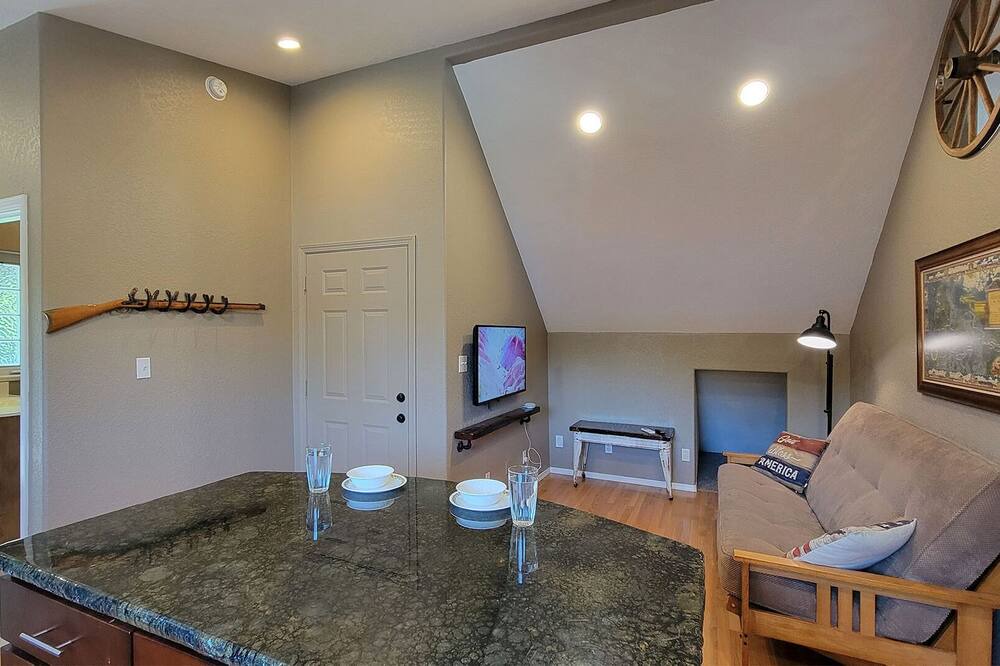 Photo of Bedroom in Grants Pass