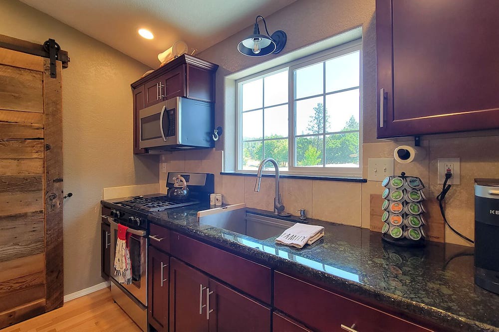 Photo of Others in Grants Pass