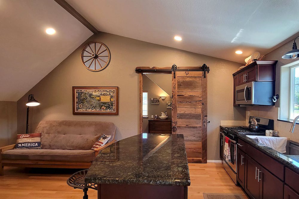 Photo of Others in Grants Pass