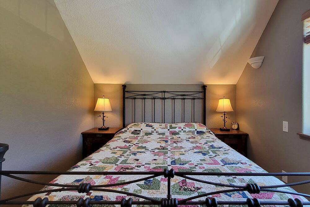 Photo of Others in Grants Pass