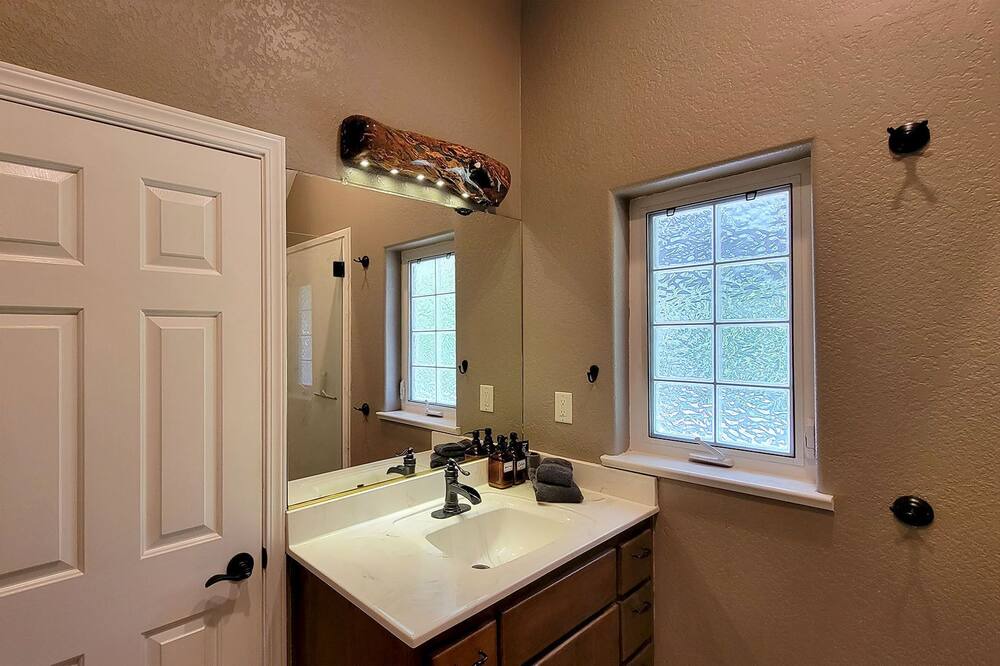 Photo of Bathroom in Grants Pass