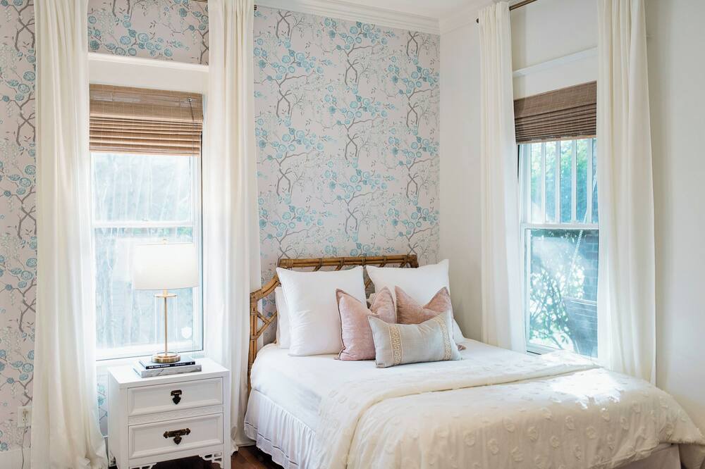 Photo of Bedroom in Fairmount
