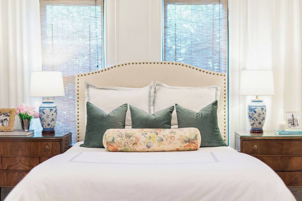 Photo of Bedroom in Fairmount