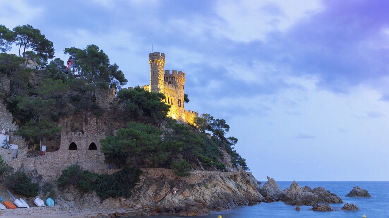 Photo of Others in Lloret Town Center