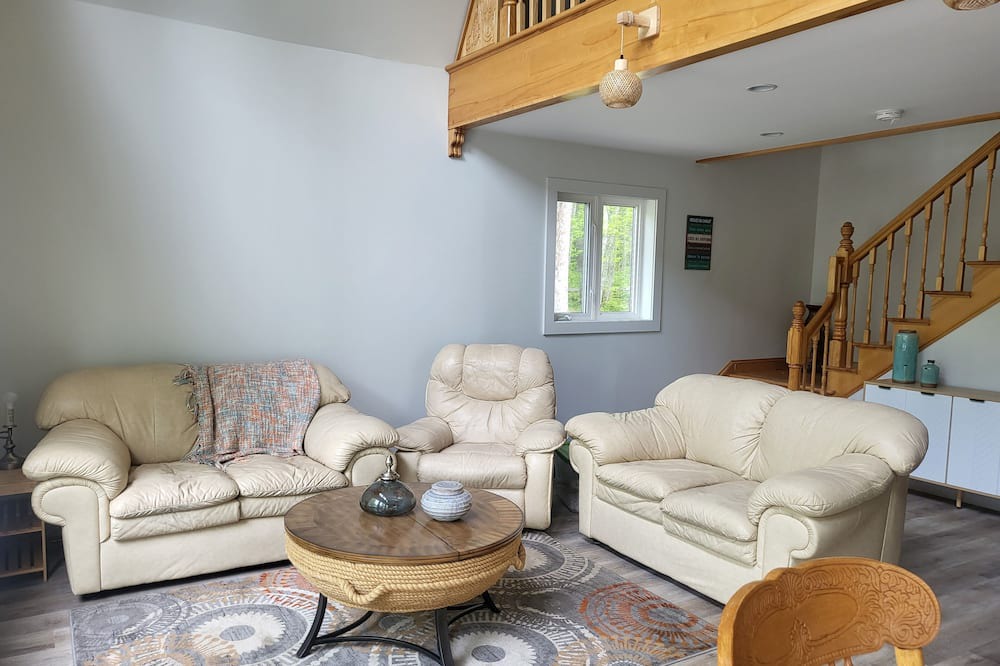 Photo of Livingroom in Acadian Peninsula
