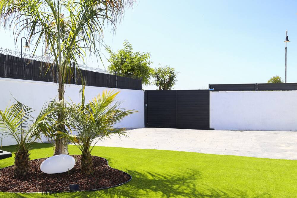 Photo of Outdoor in El Roc de Sant Gaieta