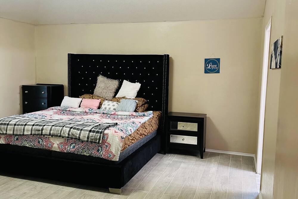 Photo of Bedroom in Central Southwest